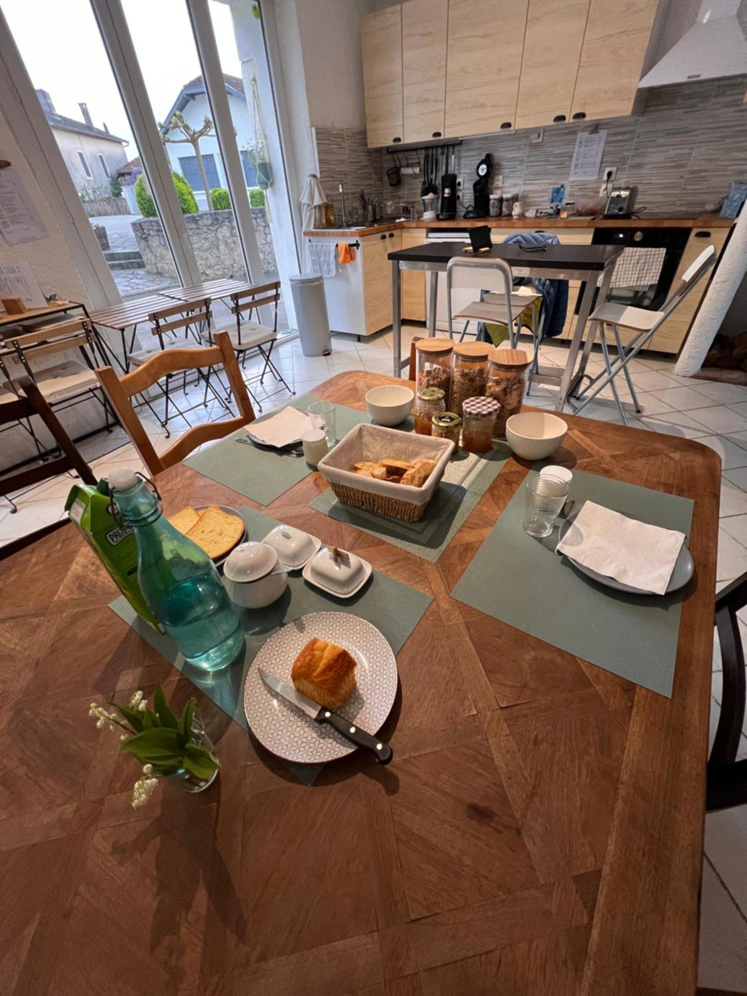 Bien Et Toit Bed & Breakfast Montredon  Bagian luar foto